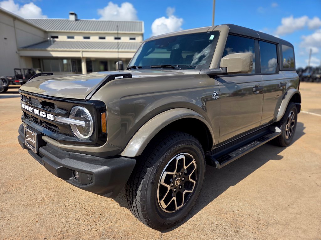 New 2026 Ford Bronco Outer Banks SUV