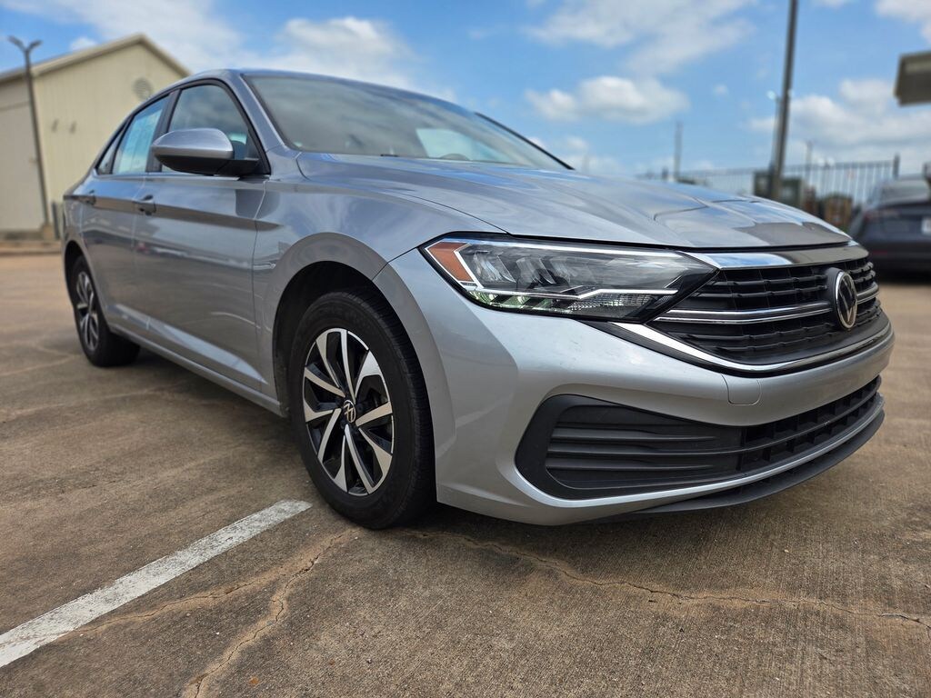 Used 2024 Volkswagen Jetta 1.5T S Sedan