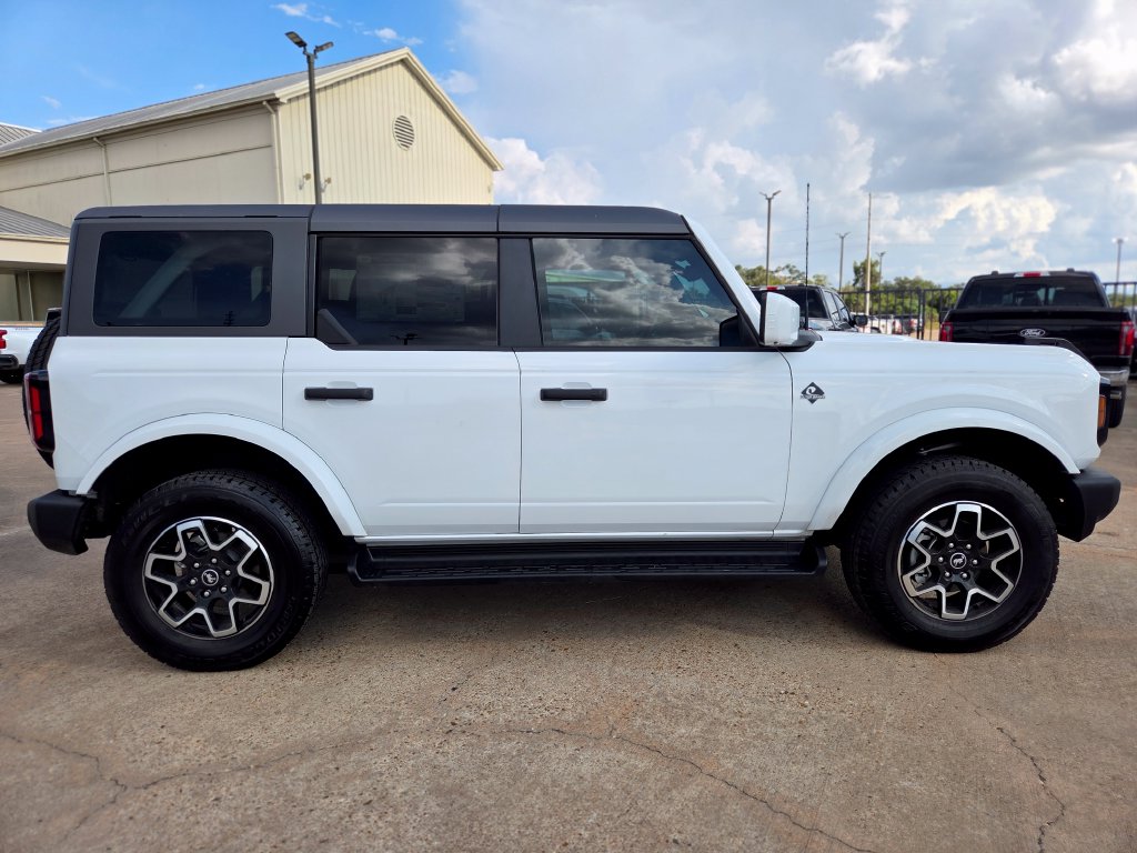 New 2026 Ford Bronco Outer Banks SUV