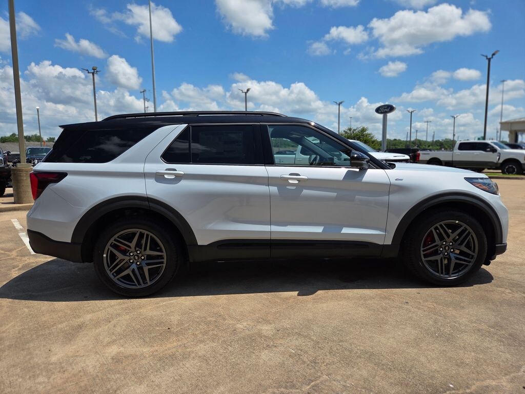 New 2026 Ford Explorer ST-Line SUV