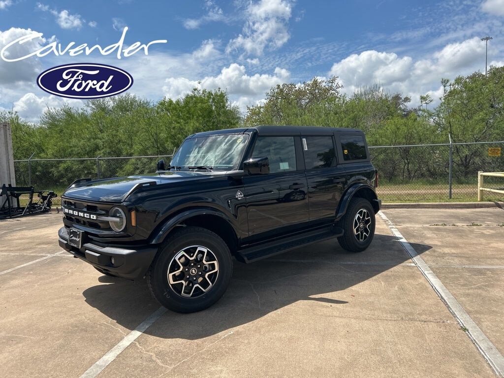 New 2026 Ford Bronco Outer Banks SUV