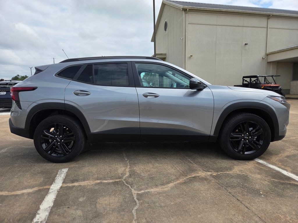 Used 2025 Chevrolet Trax Activ SUV