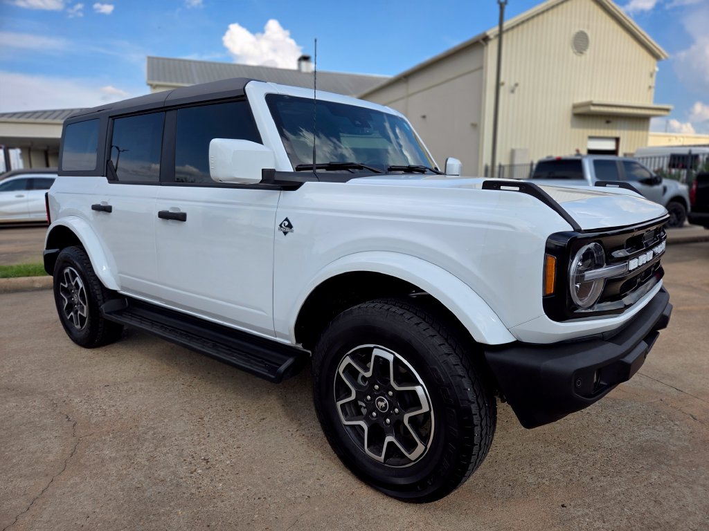 New 2026 Ford Bronco Outer Banks SUV