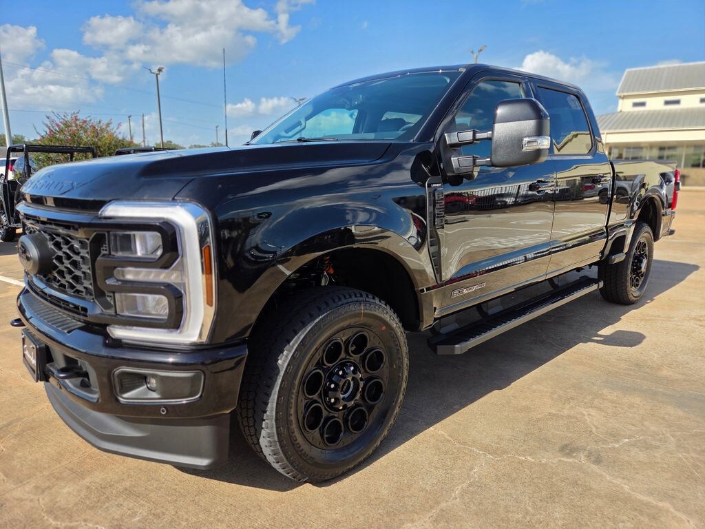 New 2026 Ford F-250SD Lariat Truck Crew Cab