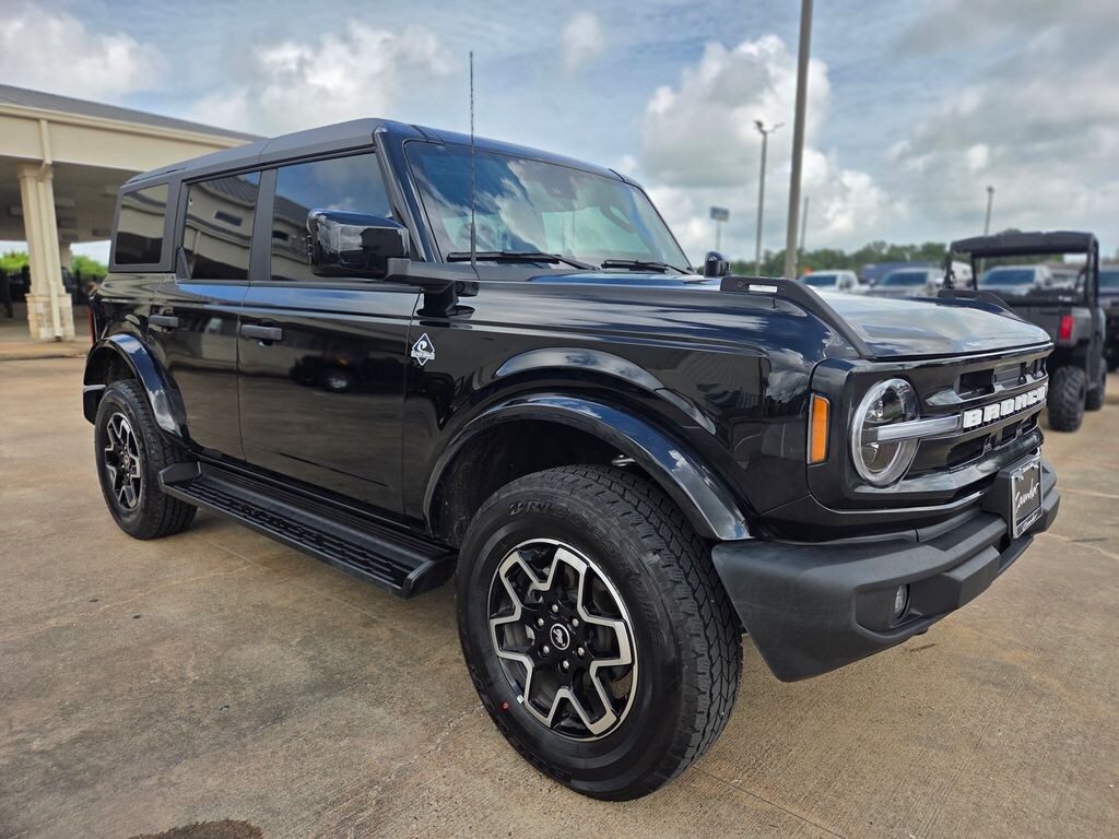 New 2026 Ford Bronco Outer Banks SUV