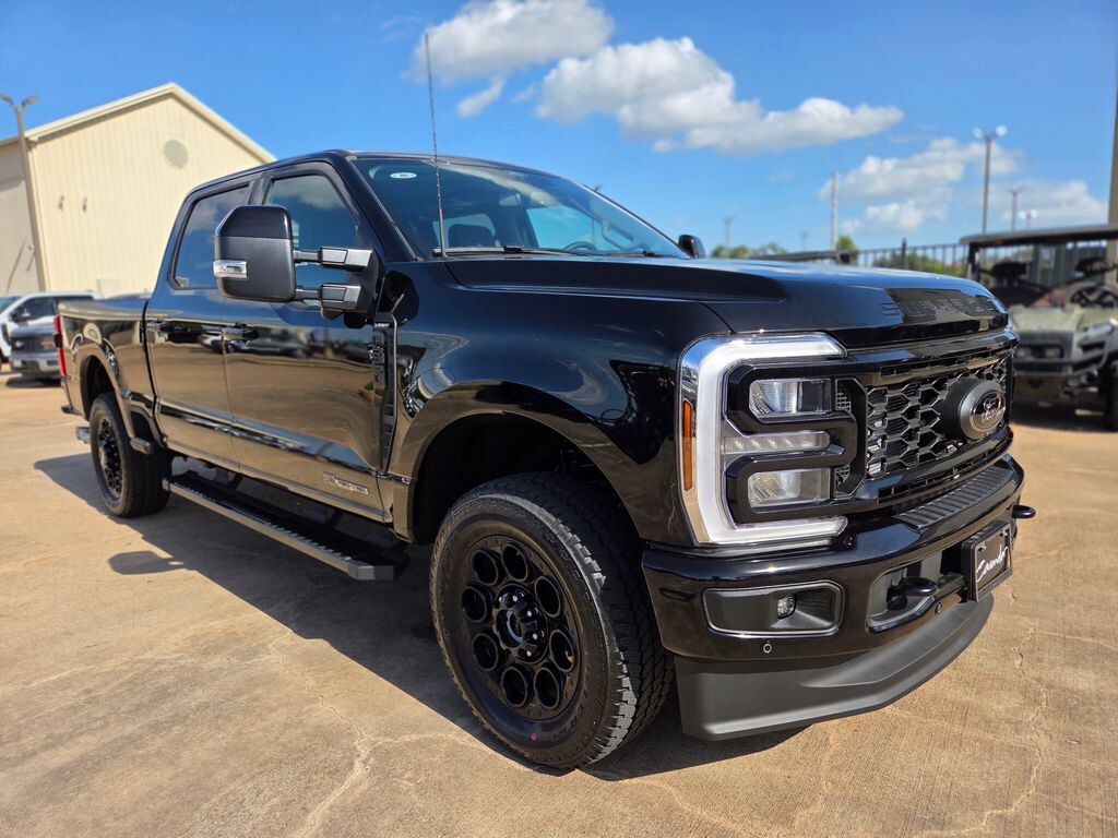 New 2026 Ford F-250SD Lariat Truck Crew Cab