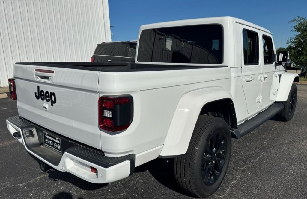 Used 2022 Jeep Gladiator High Altitude Truck Crew Cab