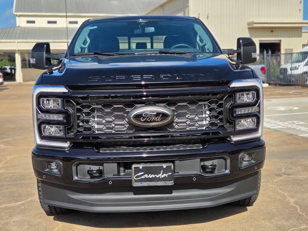 New 2026 Ford F-250SD Lariat Truck Crew Cab