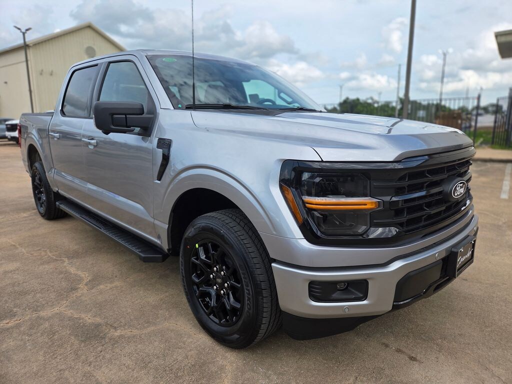 New 2026 Ford F-150 XLT Truck SuperCrew Cab