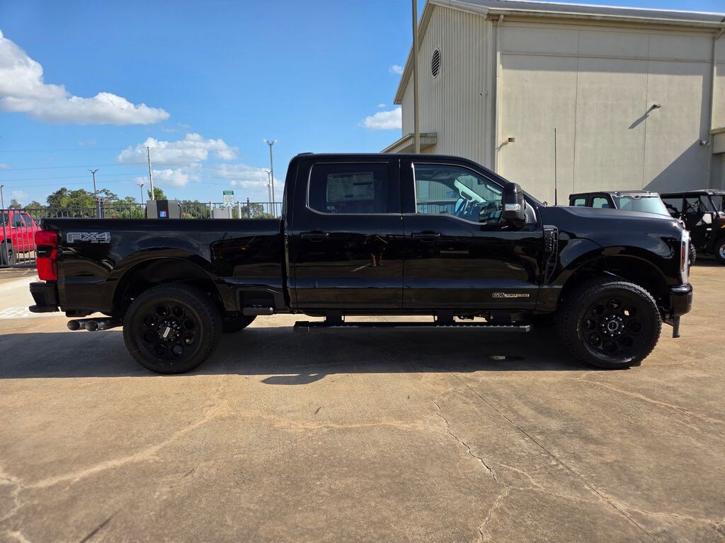 New 2026 Ford F-250SD Lariat Truck Crew Cab