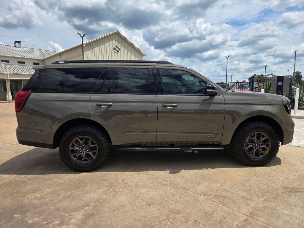New 2027 Ford Expedition Tremor SUV