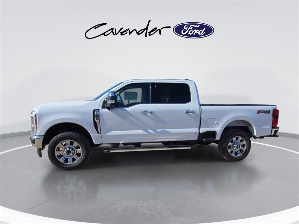 2025 Ford F-350 Lariat photo 4