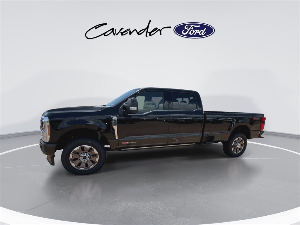 2025 Ford F-350 King Ranch photo 4