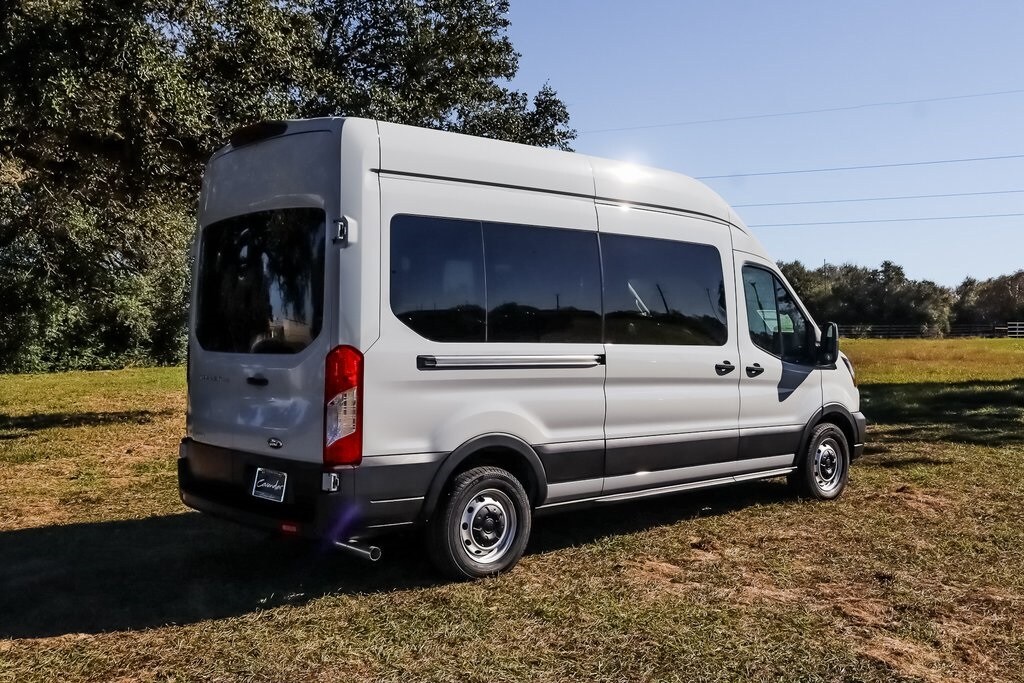 2024 Ford Transit photo 2