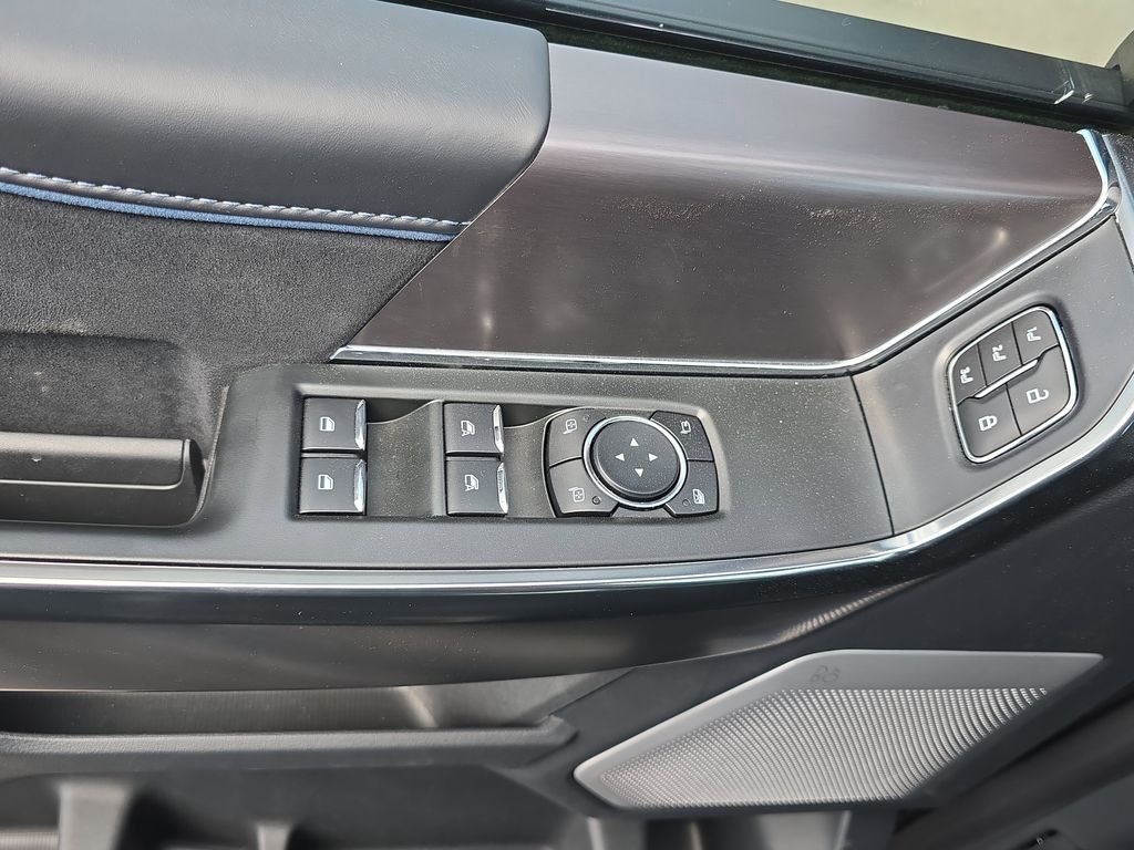 2025 Ford F-150 Platinum - Photo 26