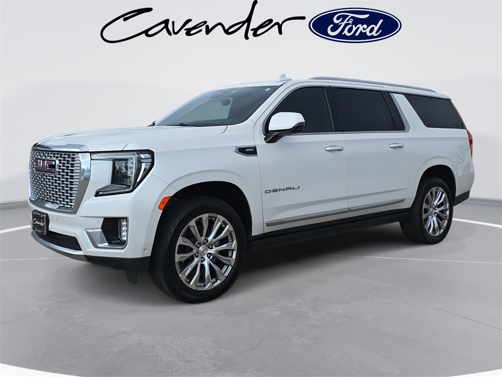 2023 GMC Yukon XL Denali's photo