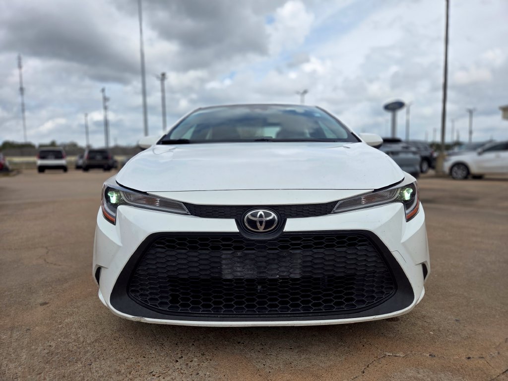Used 2021 Toyota Corolla LE with VIN JTDEPMAE9MJ168500 for sale in Columbus, TX