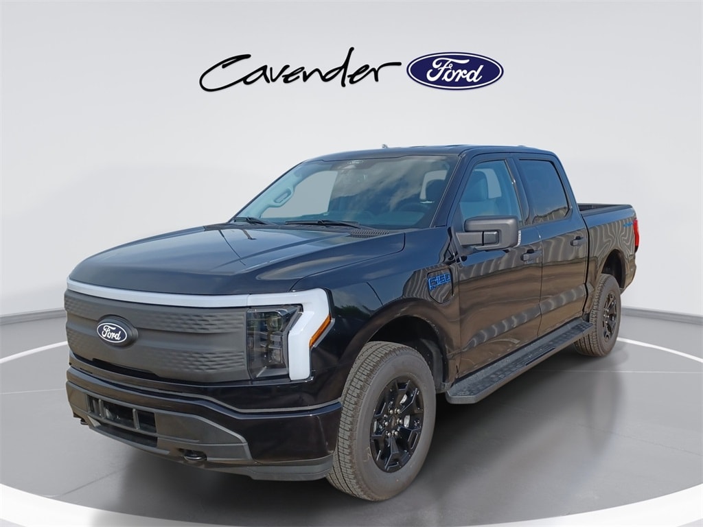 2025 Ford F-150 Lightning XLT's photo