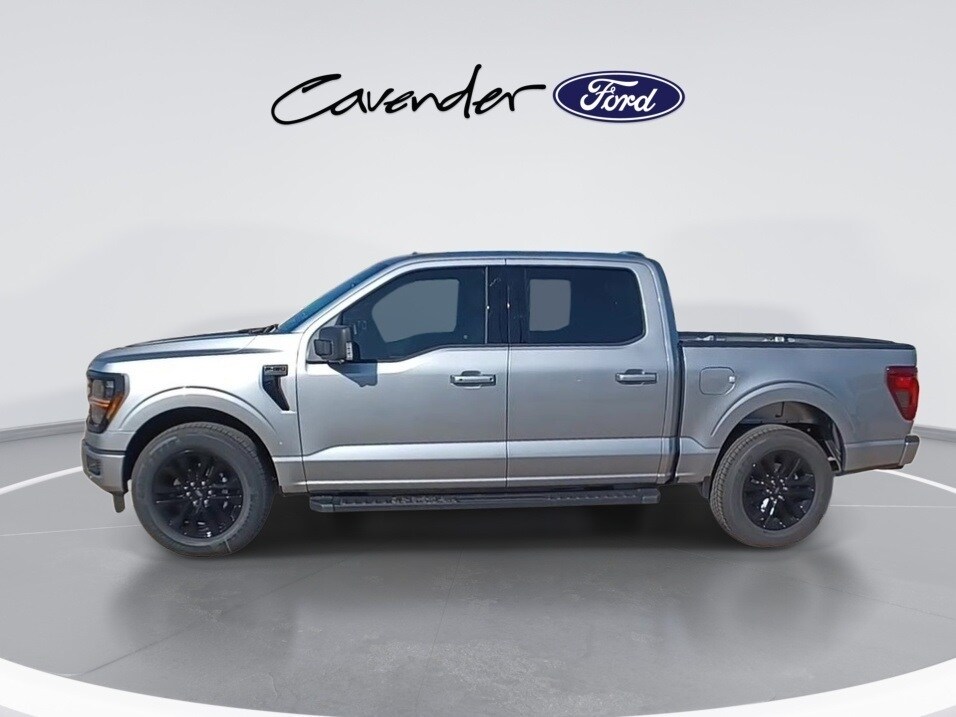 2025 Ford F-150 XLT photo 4