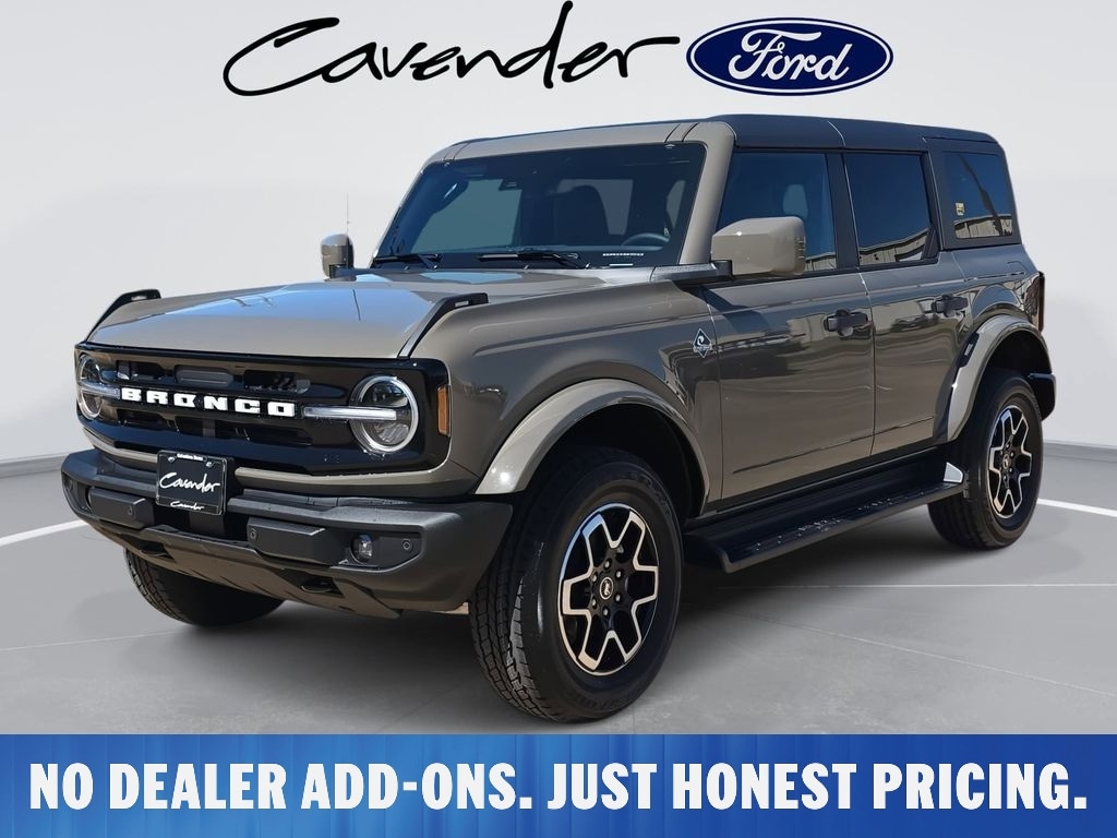 2026 Ford Bronco Outer Banks 4x4's photo
