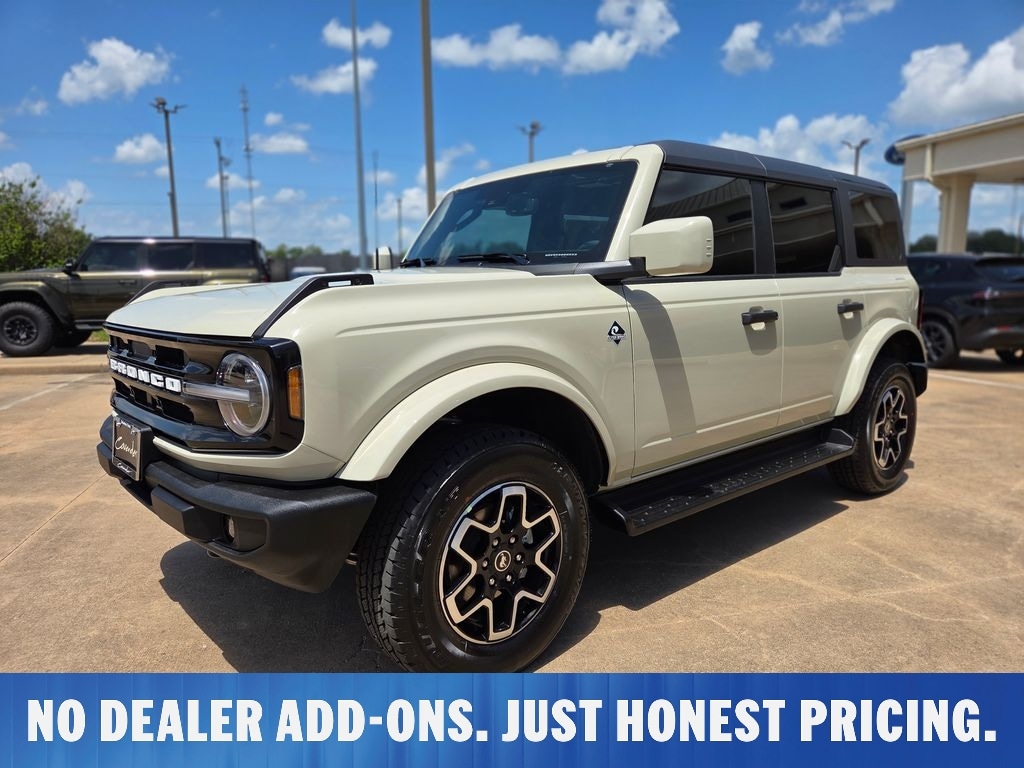 New 2026 Ford Bronco Outer Banks SUV