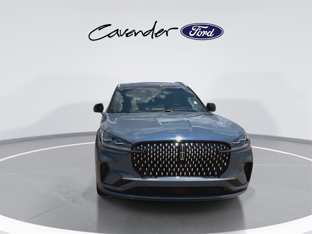 2025 Lincoln Aviator Black Label photo 4