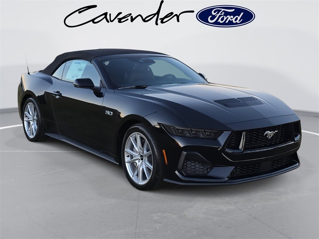 2025 Ford Mustang GT Premium Convertible photo 3