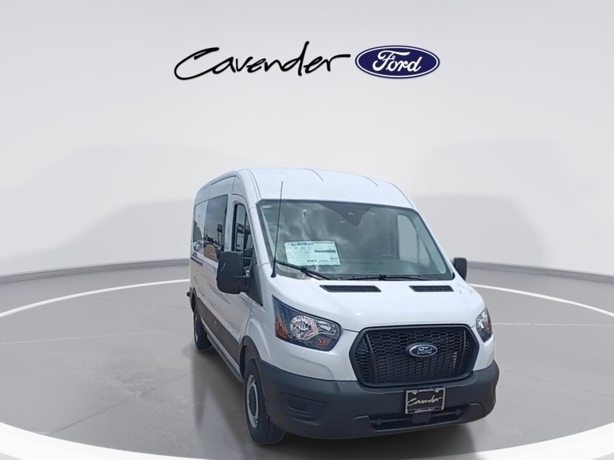 2025 Ford Transit photo 3