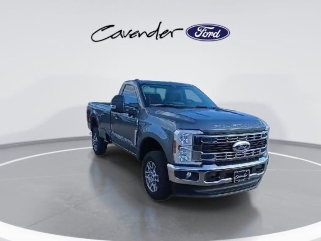 New 2025 Ford Super Duty F-350 XLT Truck