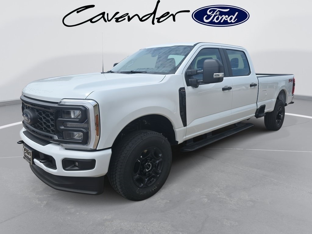 2026 Ford F-350 Super Duty XL's photo