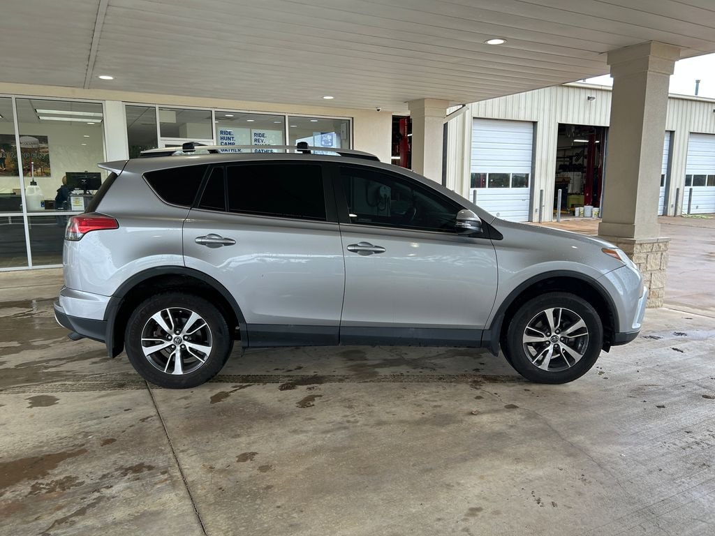 Used 2016 Toyota RAV4 XLE SUV
