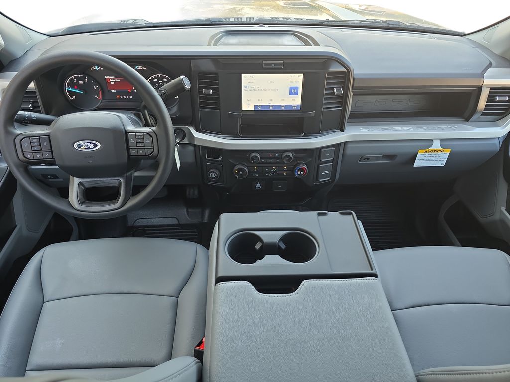 2026 Ford F-350 Super Duty XL - Photo 9