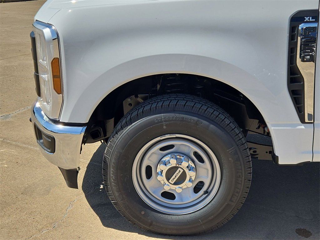 2025 Ford F-250 Super Duty XL - Photo 15