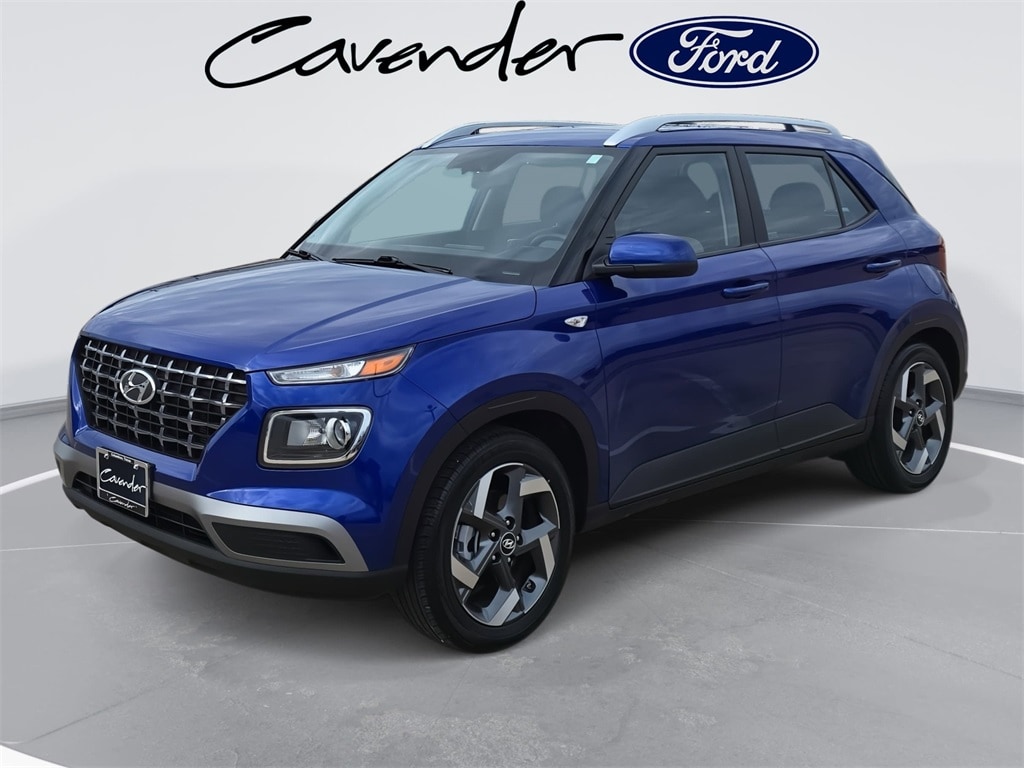 2025 Hyundai Venue SEL's photo