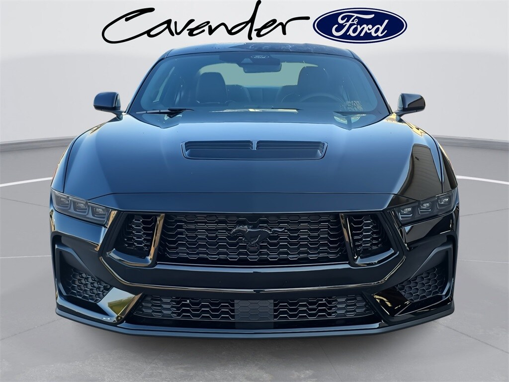 2025 Ford Mustang GT Premium photo 2