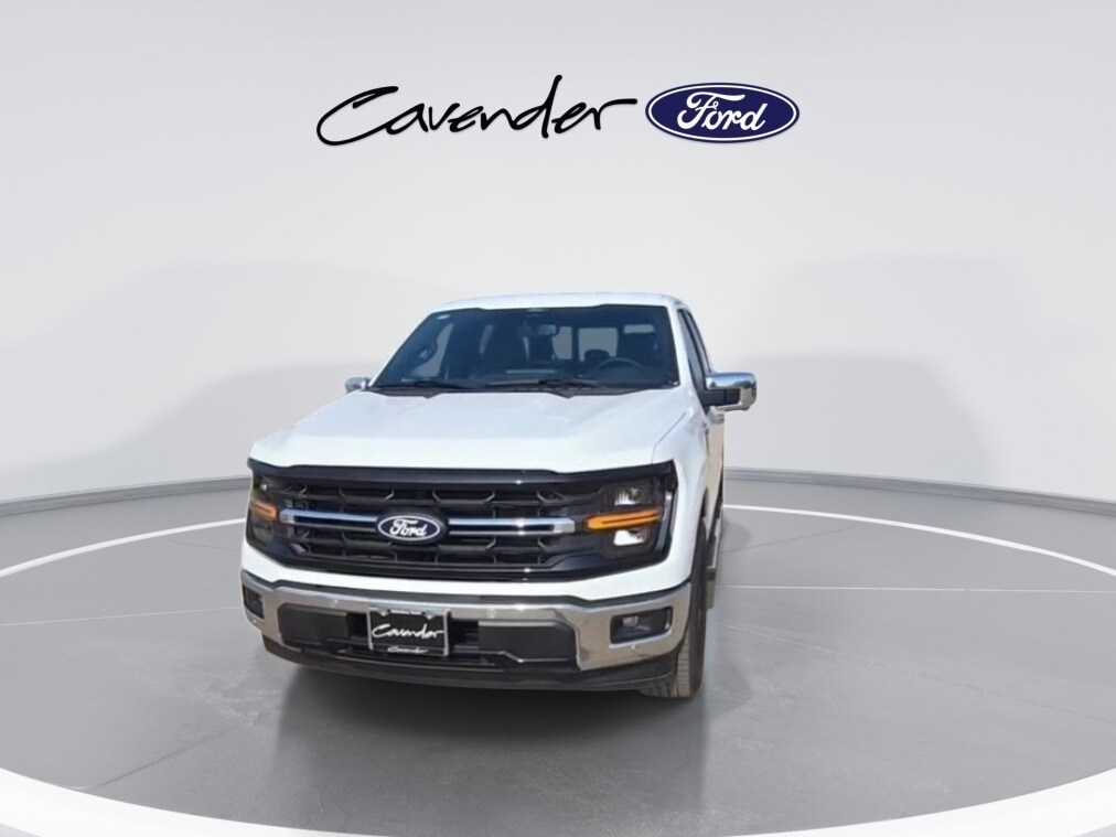 2025 Ford F-150 XLT photo 3