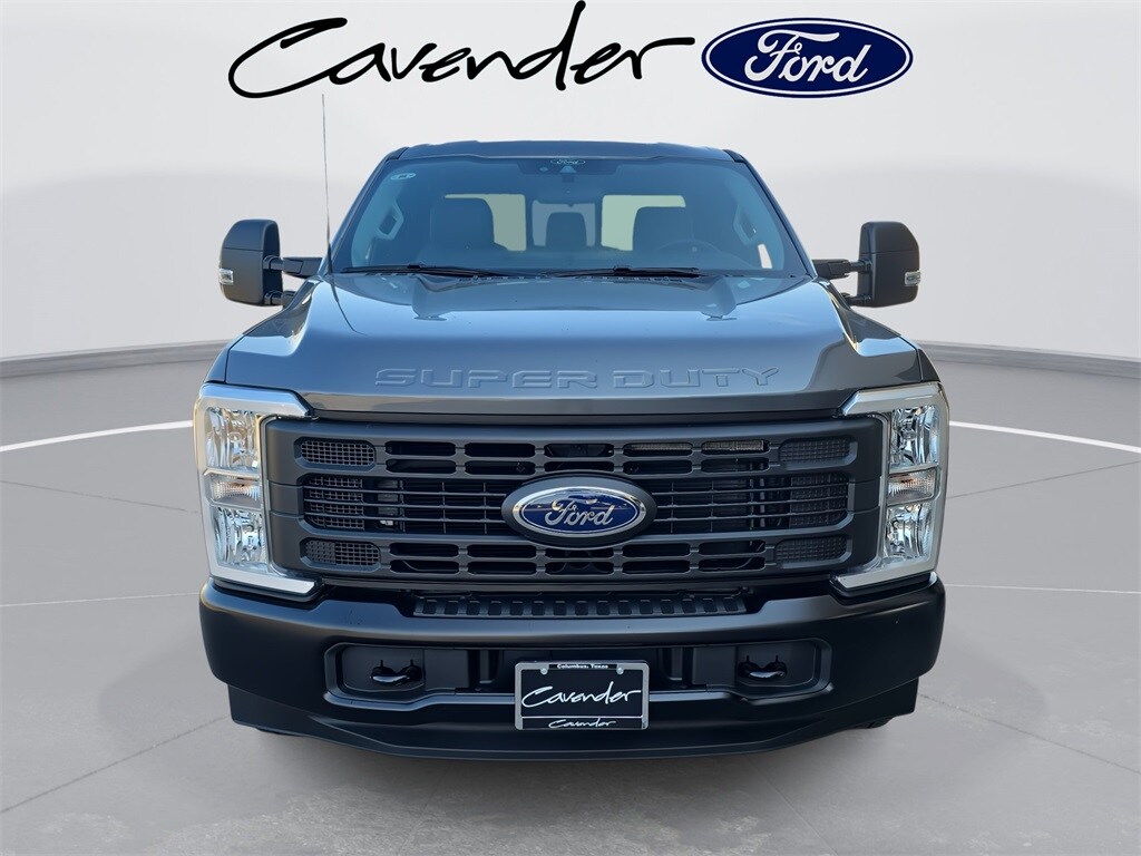 2026 Ford F-350 XL photo 4