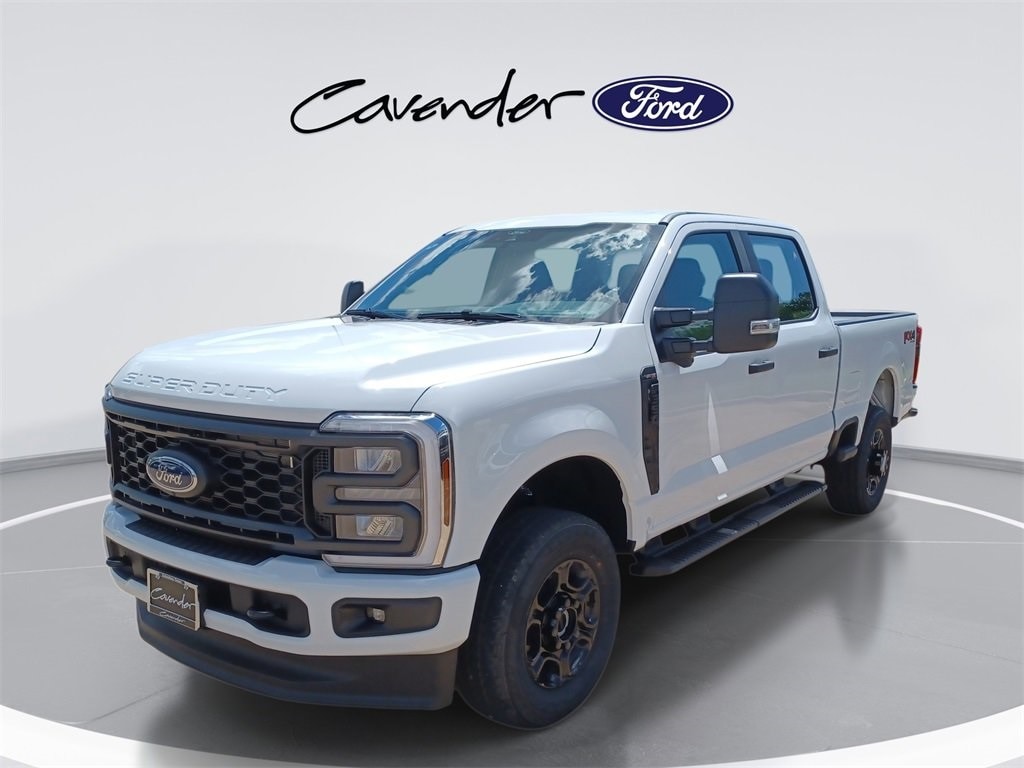 2026 Ford F-350 Super Duty XL's photo