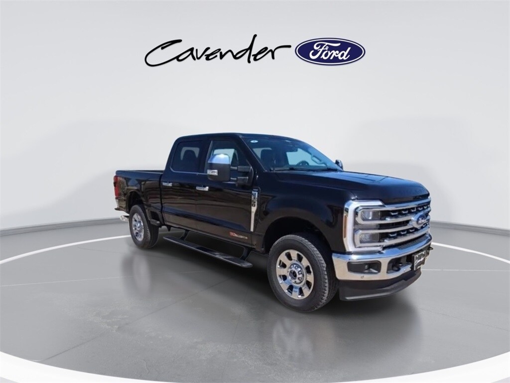 New 2025 Ford Super Duty F-350 Lariat Ultimate FX4 Off Road Truck