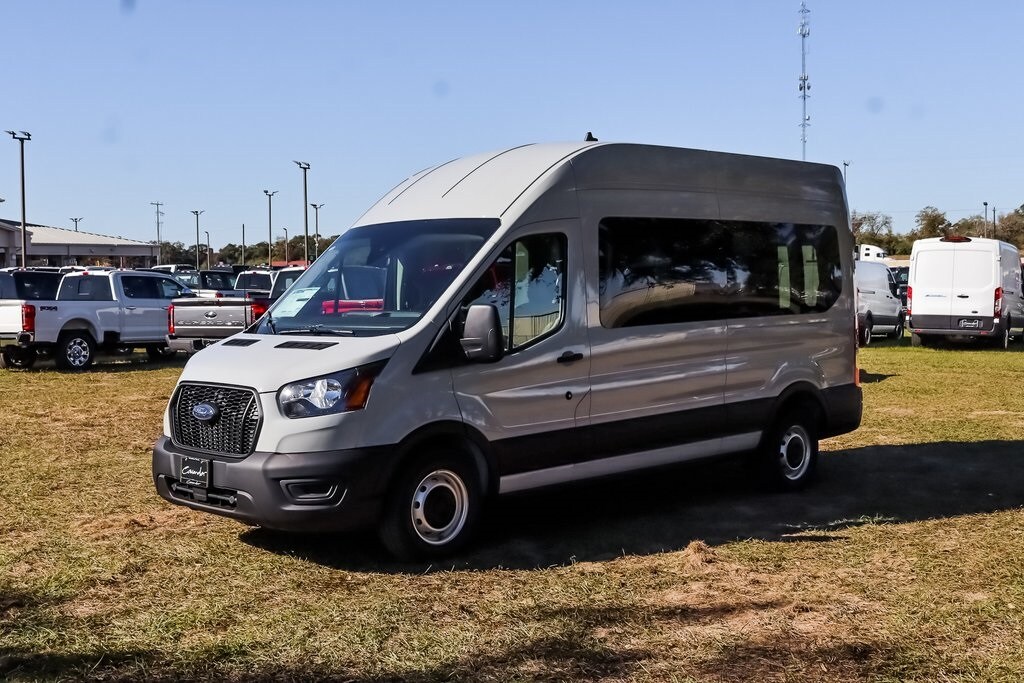 2024 Ford Transit photo 4