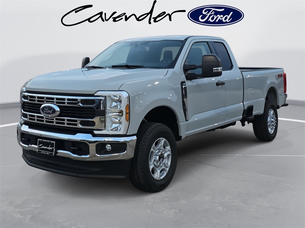 2026 Ford F-350 Super Duty XLT's photo