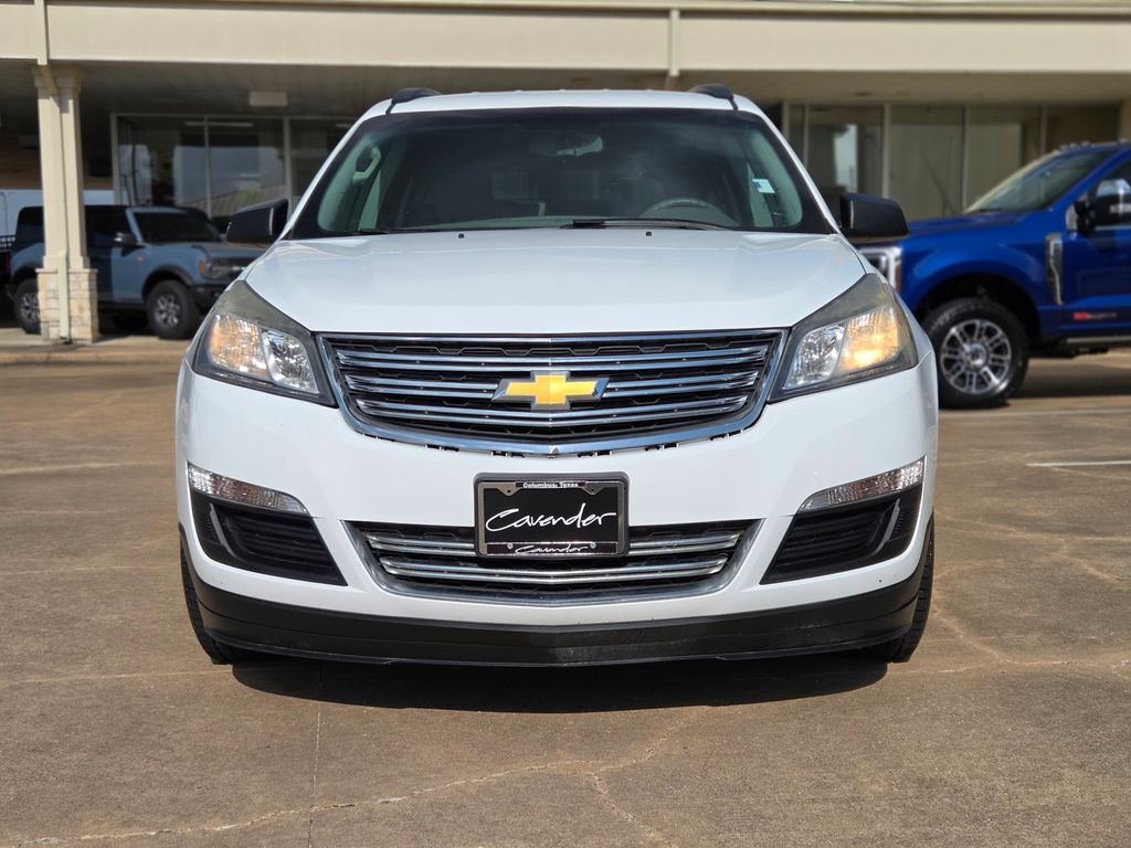 Used 2017 Chevrolet Traverse LS with VIN 1GNKRFEDXHJ183062 for sale in Columbus, TX