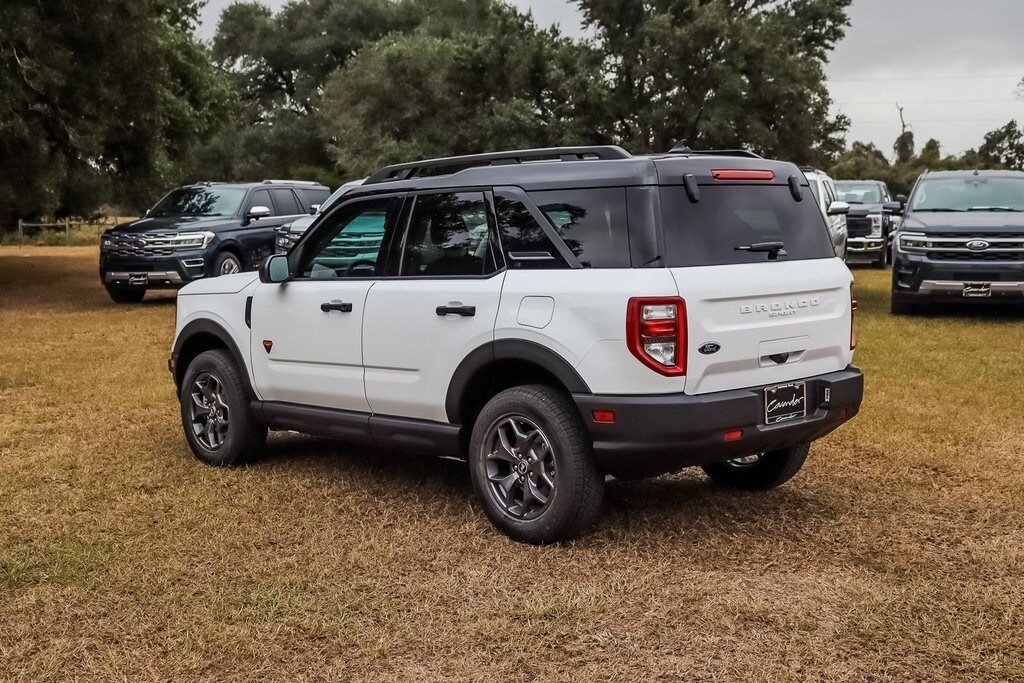 2024 Ford Bronco Sport Badlands photo 2
