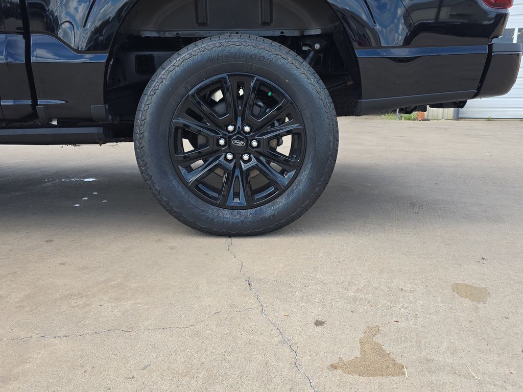 2025 Ford F-150 Platinum - Photo 30