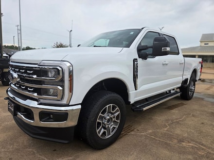 2025 Ford F-350 Lariat Truck