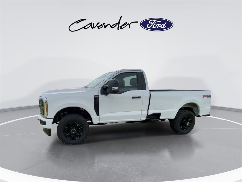 2025 Ford F-350 photo 4