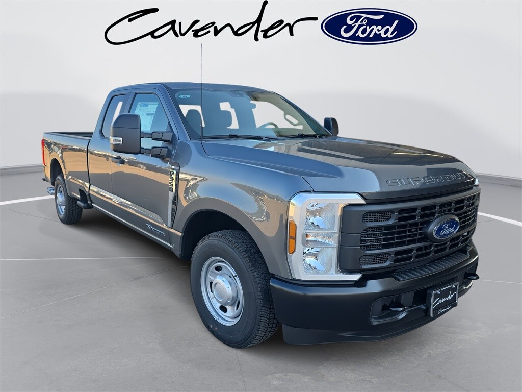 2026 Ford F-350 XL photo 3