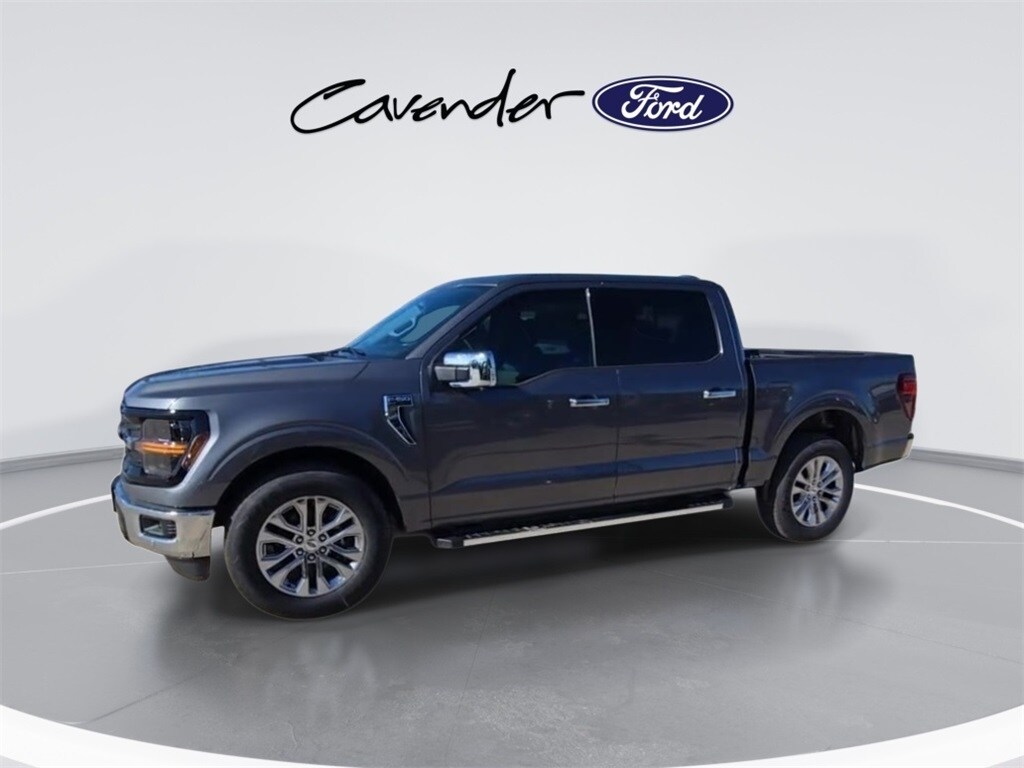 2025 Ford F-150 XLT photo 4