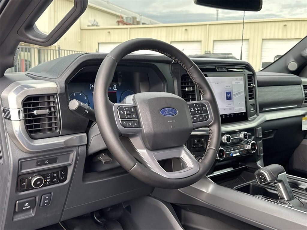 2025 Ford F-150 Lariat - Photo 10