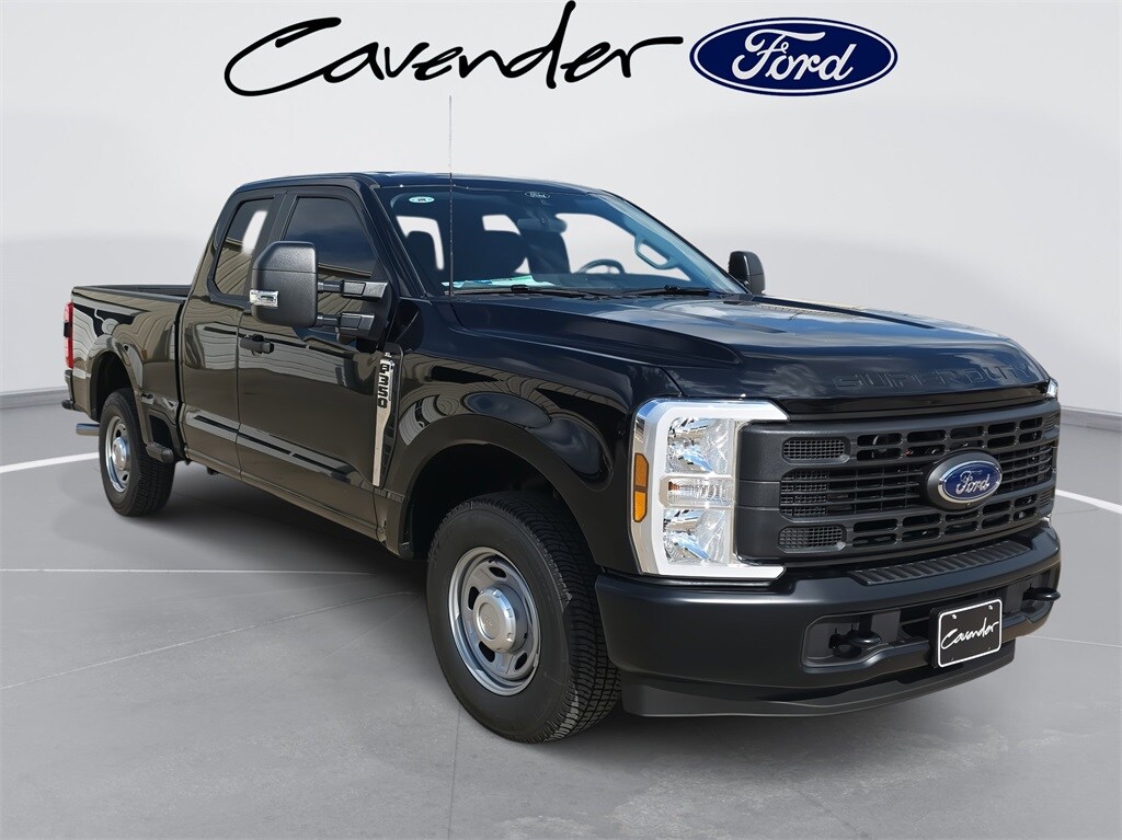 2026 Ford F-350 XL photo 3